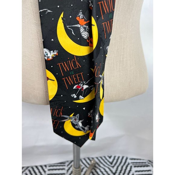 Looney Tunes Addiction Halloween Twick or Tweet Tie Polyester Black - Picture 14 of 16